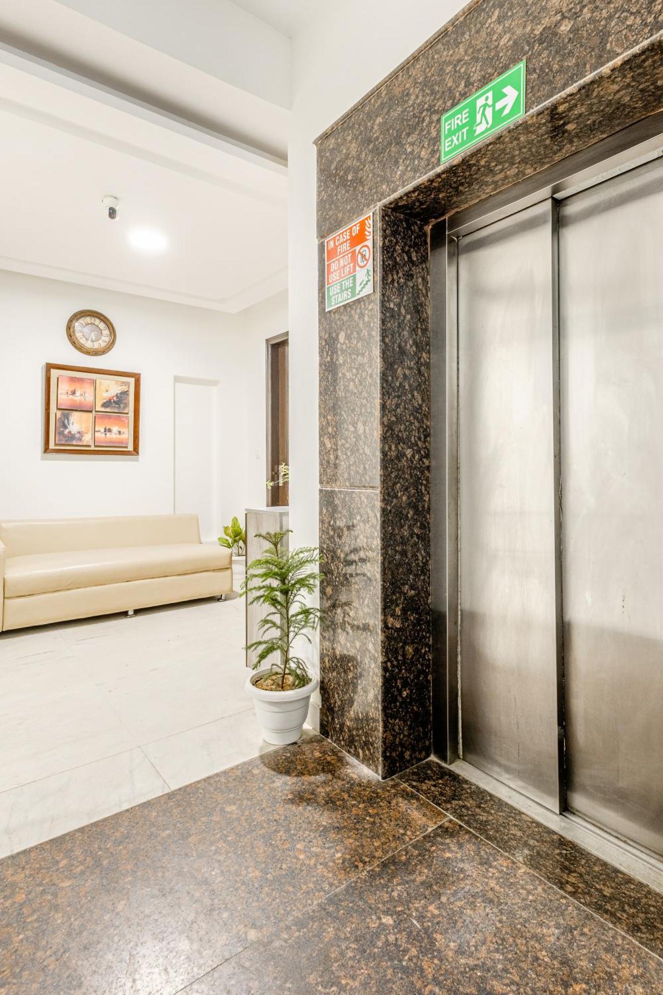 Lime Tree Service Apartment Golf Course Road, Gurgaon Extérieur photo